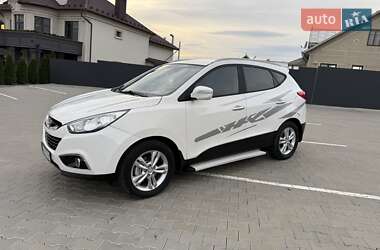 Внедорожник / Кроссовер Hyundai ix35 2012 в Черновцах