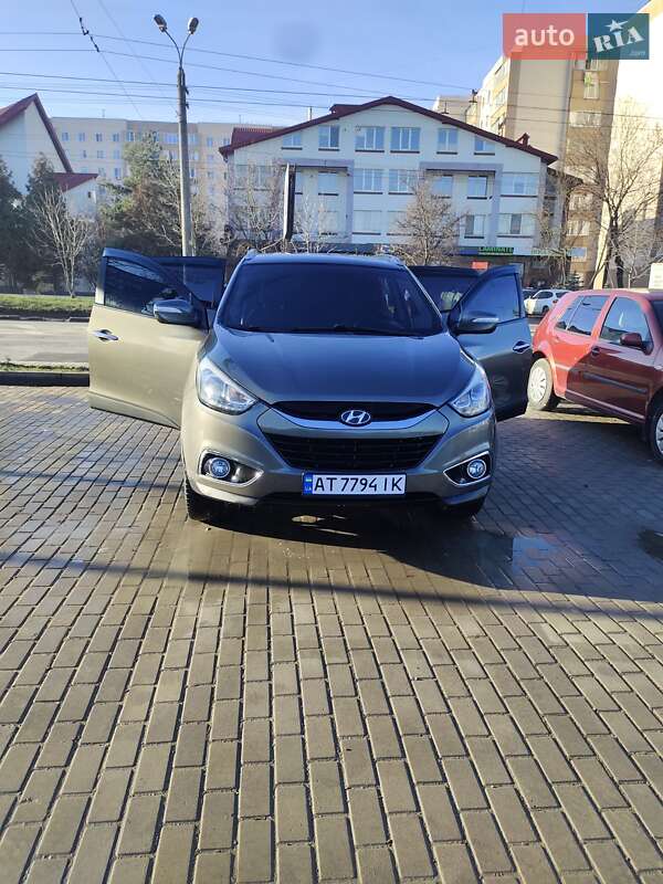 Внедорожник / Кроссовер Hyundai ix35 2010 в Ивано-Франковске фото 8 Внедорожник / Кроссовер Hyundai ix35 2010 в Ивано-Франковске