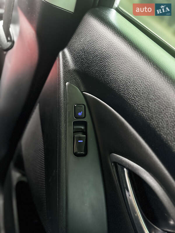 Внедорожник / Кроссовер Hyundai ix35 2010 в Зборове фото 29 Внедорожник / Кроссовер Hyundai ix35 2010 в Зборове