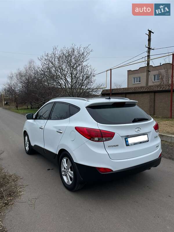 Позашляховик / Кросовер Hyundai ix35 2011 в Чорноморську