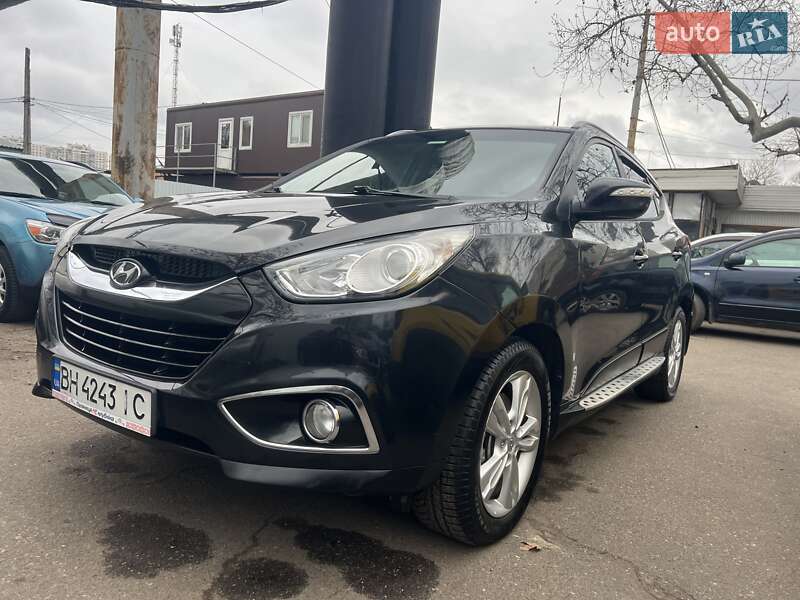 Позашляховик / Кросовер Hyundai ix35 2010 в Одесі