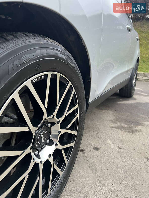 Внедорожник / Кроссовер Hyundai ix35 2013 в Луцке