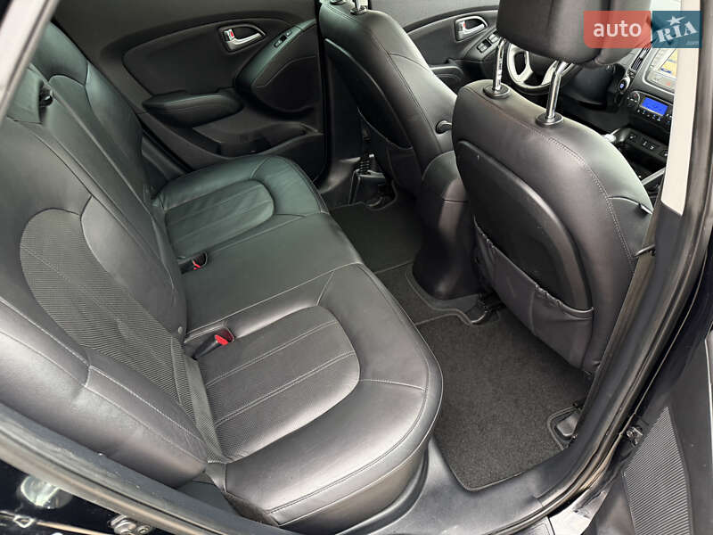 Позашляховик / Кросовер Hyundai ix35 2015 в Луцьку