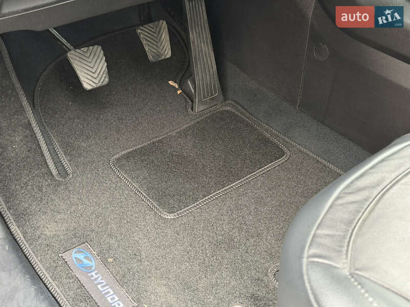 Позашляховик / Кросовер Hyundai ix35 2015 в Луцьку