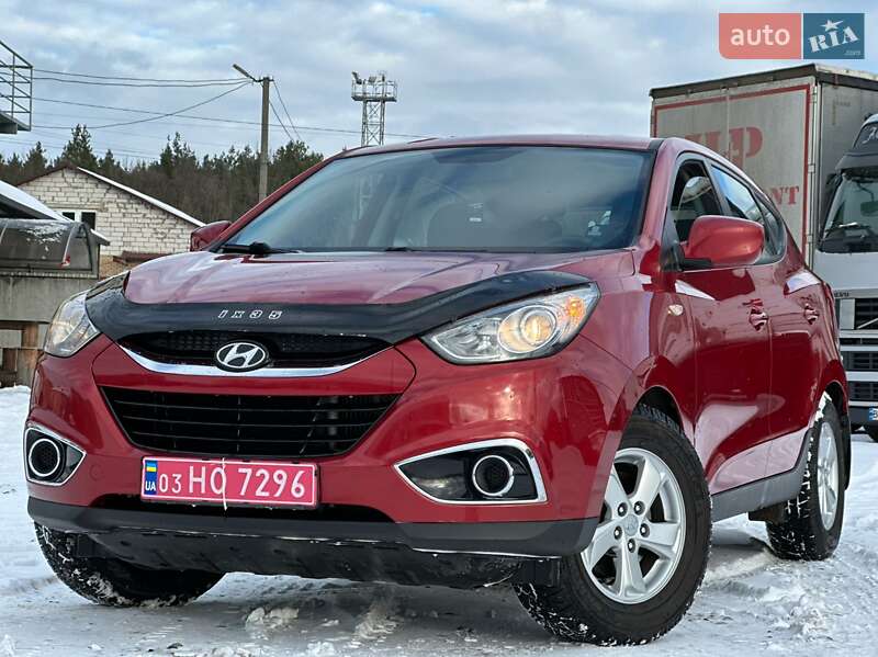 Позашляховик / Кросовер Hyundai ix35 2010 в Рівному
