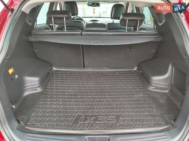 Внедорожник / Кроссовер Hyundai ix35 2011 в Кременце