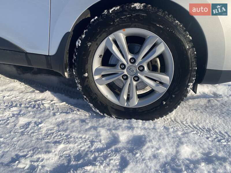 Внедорожник / Кроссовер Hyundai ix35 2012 в Чернигове фото 10 Внедорожник / Кроссовер Hyundai ix35 2012 в Чернигове