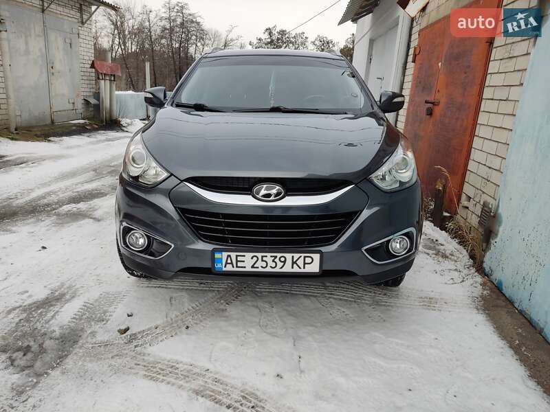 Позашляховик / Кросовер Hyundai ix35 2010 в Дніпрі