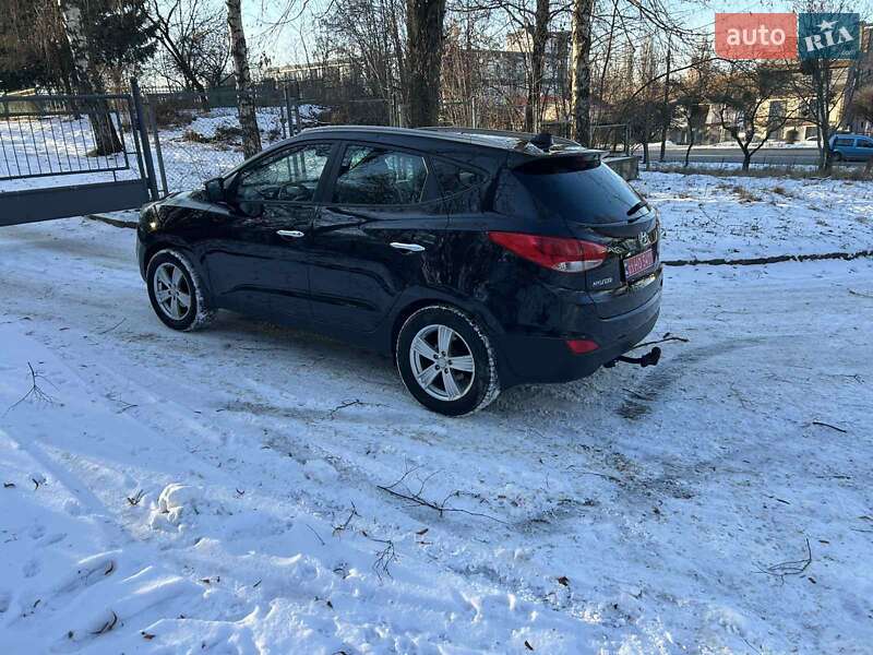Внедорожник / Кроссовер Hyundai ix35 2011 в Ровно