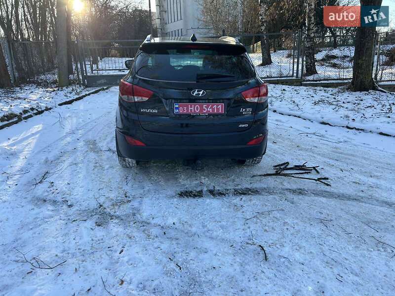 Внедорожник / Кроссовер Hyundai ix35 2011 в Ровно