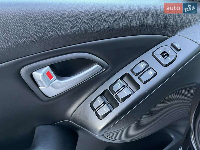 Внедорожник / Кроссовер Hyundai ix35 2014 в Бердичеве