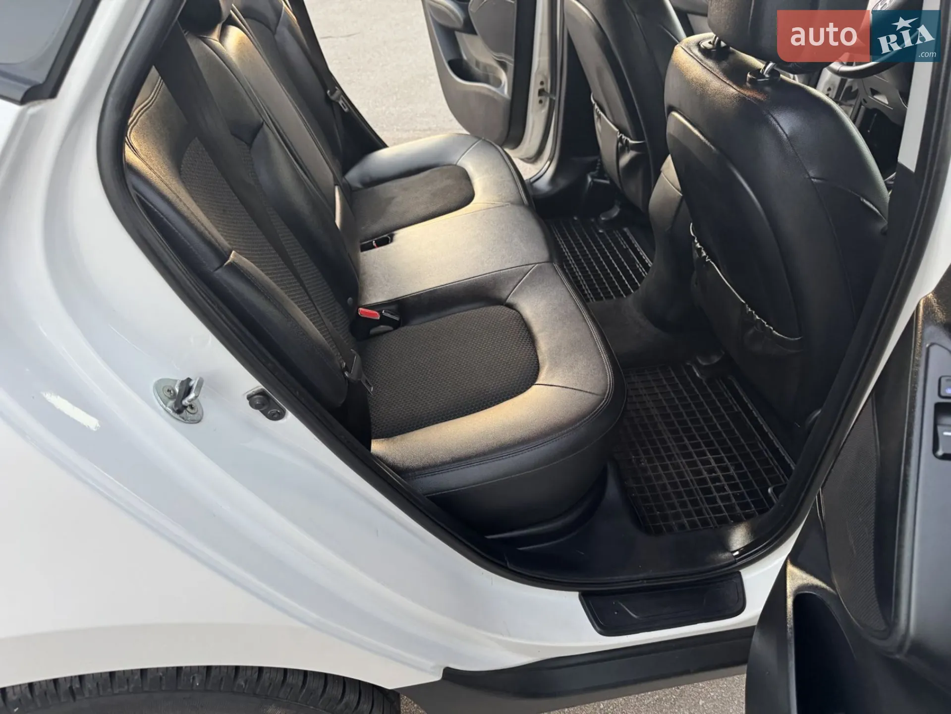 2012 Hyundai ix35 - мініатюра 8