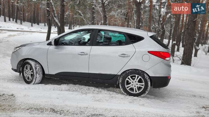 Позашляховик / Кросовер Hyundai ix35 2013 в Харкові