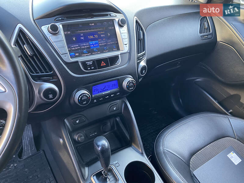 Внедорожник / Кроссовер Hyundai ix35 2010 в Хмельницком