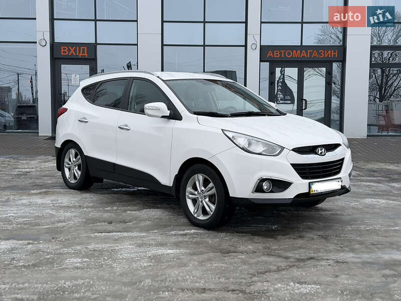 Внедорожник / Кроссовер Hyundai ix35 2011 в Киеве