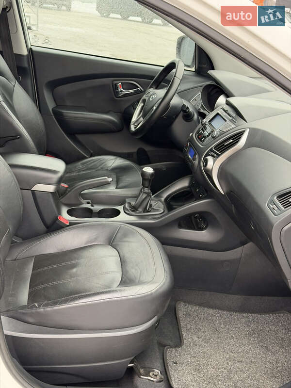 Внедорожник / Кроссовер Hyundai ix35 2011 в Киеве