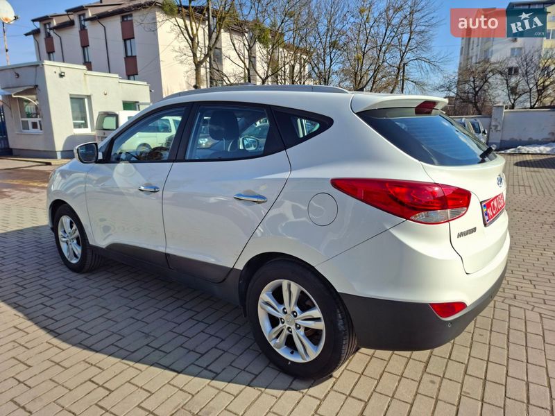 Внедорожник / Кроссовер Hyundai ix35 2012 в Ивано-Франковске