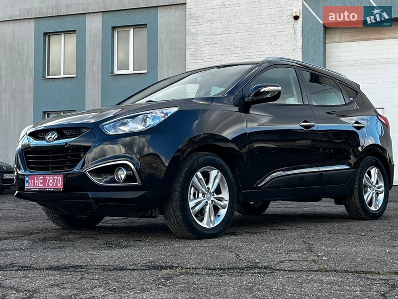 Внедорожник / Кроссовер Hyundai ix35 2010 в Луцке