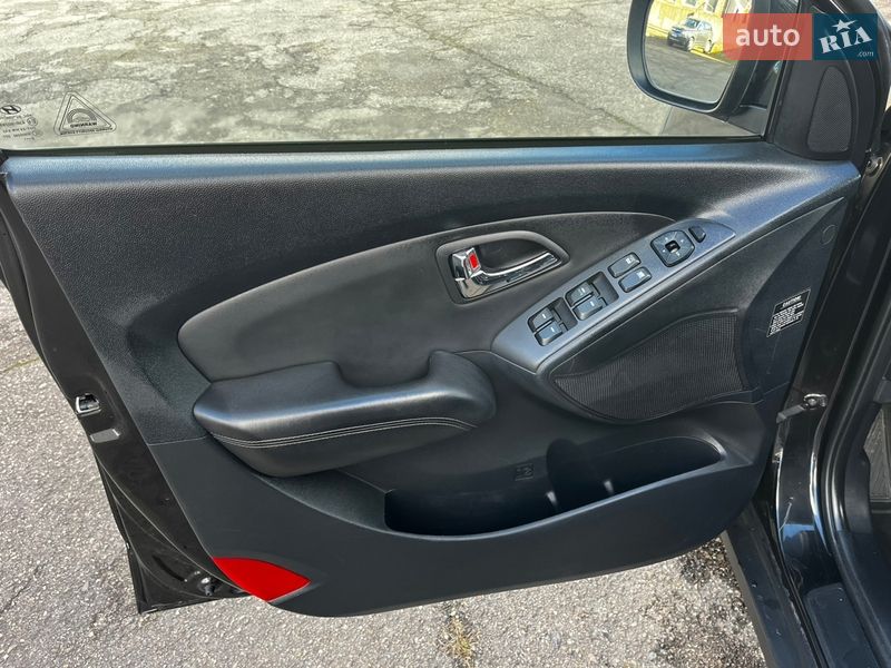 Внедорожник / Кроссовер Hyundai ix35 2010 в Луцке