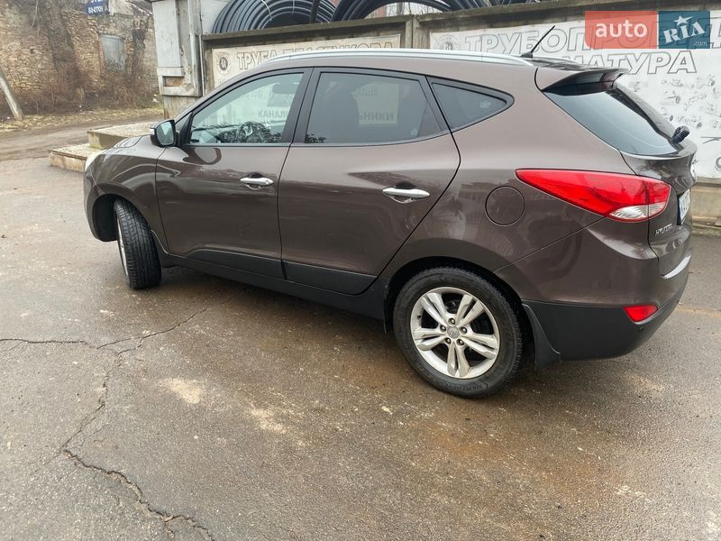 Внедорожник / Кроссовер Hyundai ix35 2013 в Кривом Роге