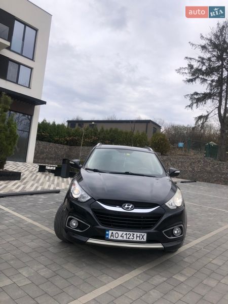 Внедорожник / Кроссовер Hyundai ix35 2010 в Ужгороде