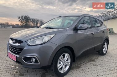 Внедорожник / Кроссовер Hyundai ix35 2011 в Черновцах