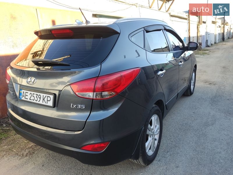 Внедорожник / Кроссовер Hyundai ix35 2010 в Днепре