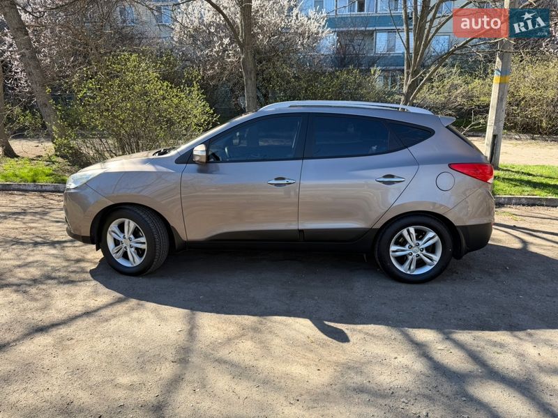 Внедорожник / Кроссовер Hyundai ix35 2012 в Каменском