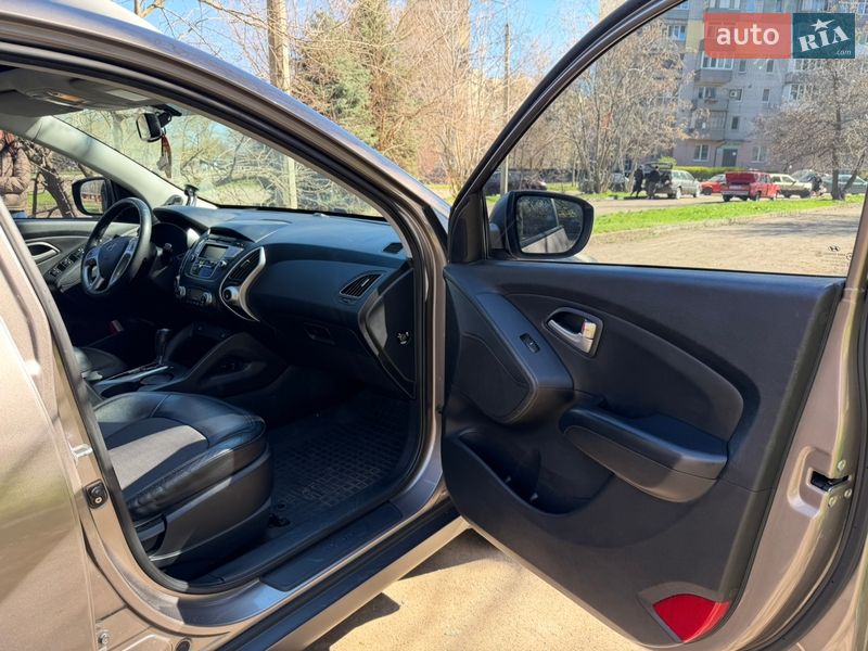 Внедорожник / Кроссовер Hyundai ix35 2012 в Каменском