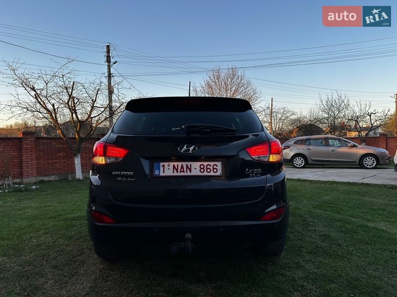 Внедорожник / Кроссовер Hyundai ix35 2011 в Ивано-Франковске