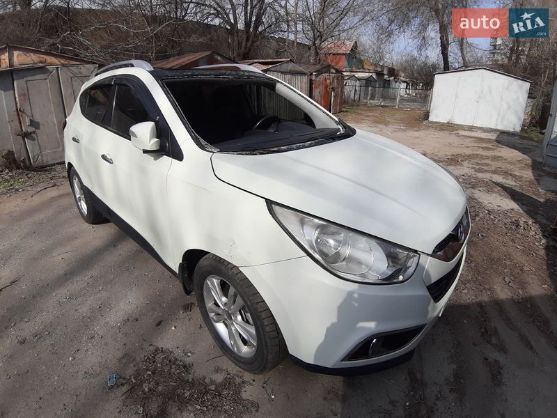 Внедорожник / Кроссовер Hyundai ix35 2010 в Запорожье