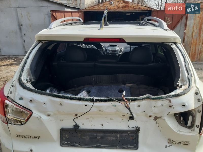 Внедорожник / Кроссовер Hyundai ix35 2010 в Запорожье