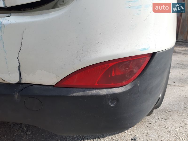 Внедорожник / Кроссовер Hyundai ix35 2010 в Запорожье