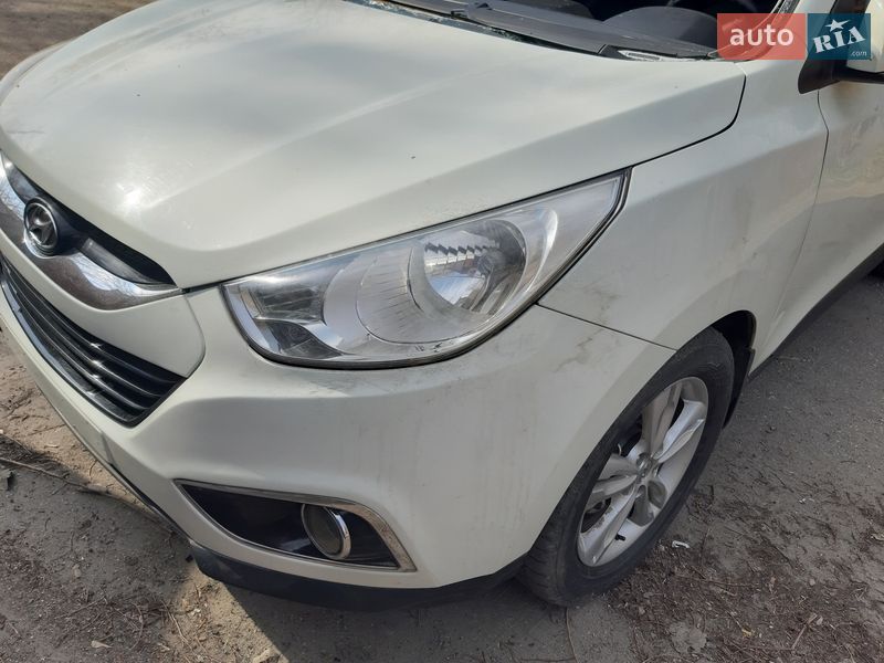 Внедорожник / Кроссовер Hyundai ix35 2010 в Запорожье