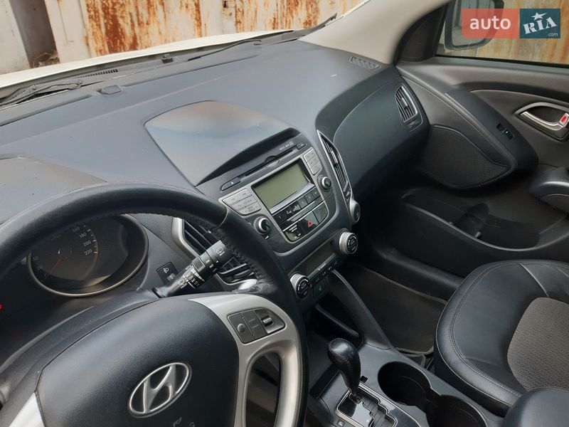 Внедорожник / Кроссовер Hyundai ix35 2010 в Запорожье