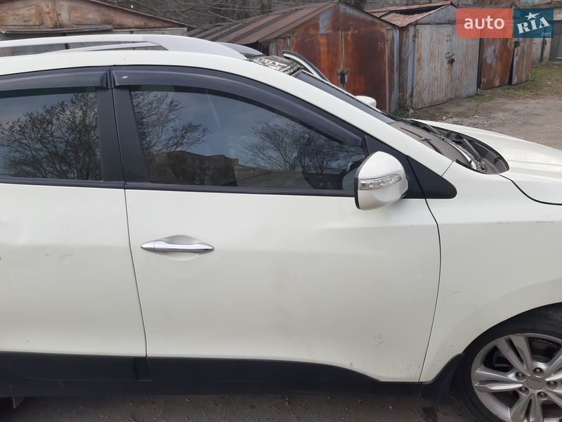 Внедорожник / Кроссовер Hyundai ix35 2010 в Запорожье