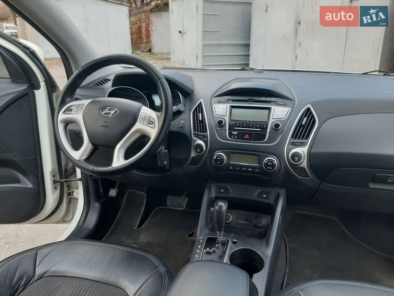 Внедорожник / Кроссовер Hyundai ix35 2010 в Запорожье