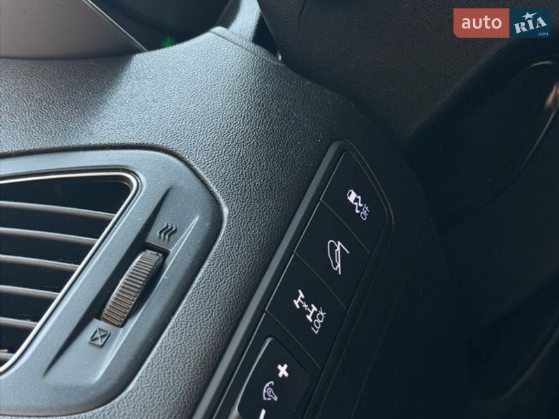 Внедорожник / Кроссовер Hyundai ix35 2015 в Львове