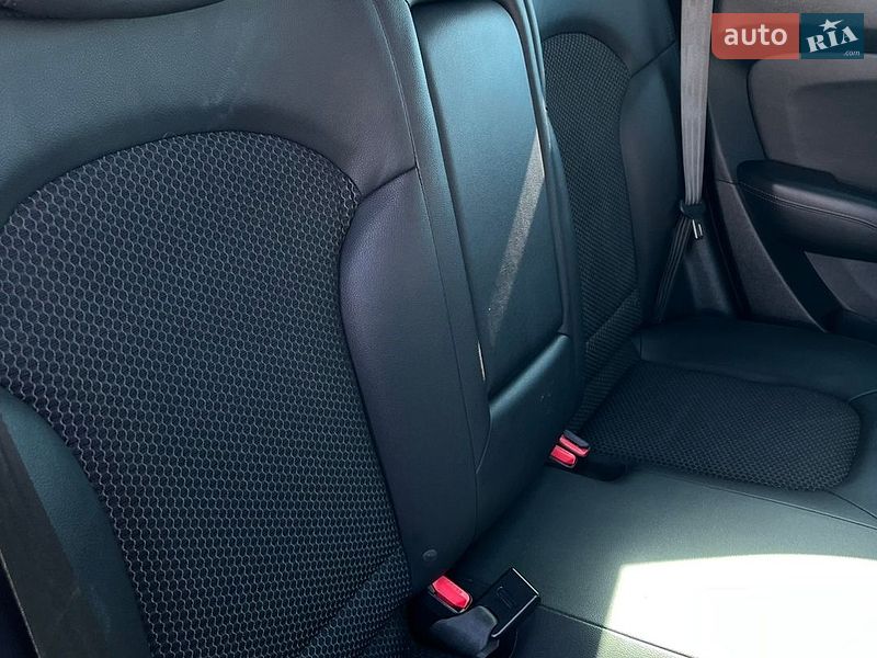 Внедорожник / Кроссовер Hyundai ix35 2011 в Ровно