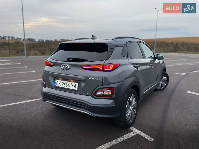 Внедорожник / Кроссовер Hyundai Kona Electric 2019 в Ровно