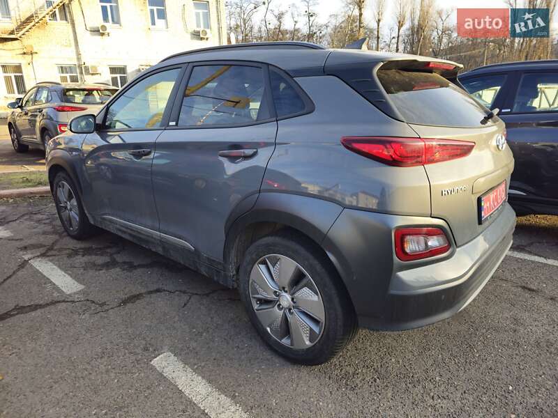 Позашляховик / Кросовер Hyundai Kona Electric 2020 в Києві