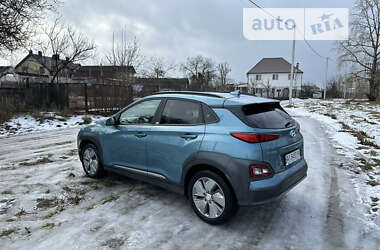 Внедорожник / Кроссовер Hyundai Kona Electric 2020 в 