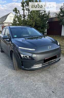Внедорожник / Кроссовер Hyundai Kona Electric 2021 в Киеве