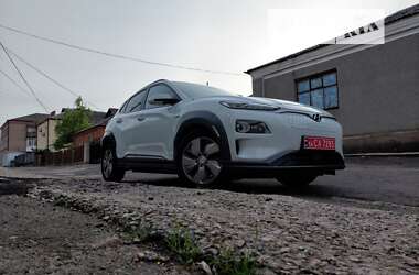 Внедорожник / Кроссовер Hyundai Kona Electric 2018 в Первомайске