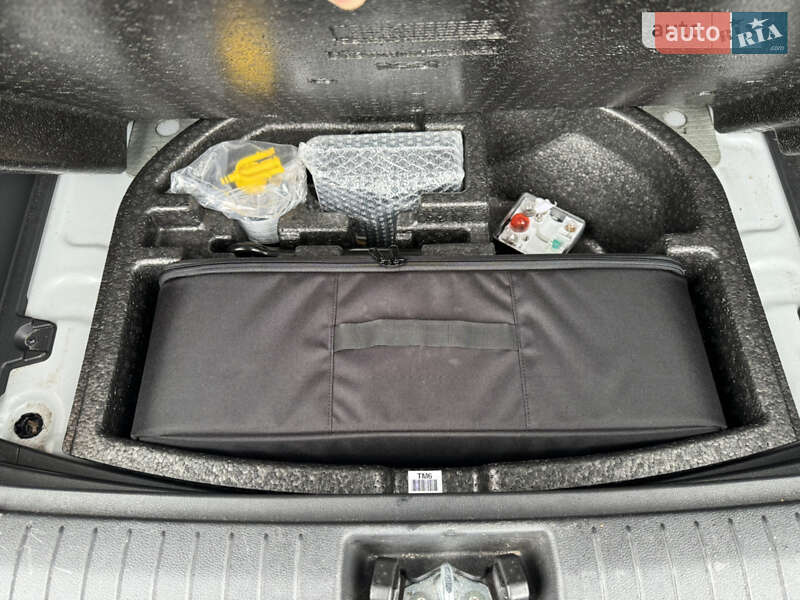 Внедорожник / Кроссовер Hyundai Kona Electric 2019 в Буске