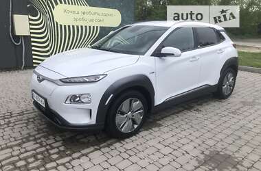 Внедорожник / Кроссовер Hyundai Kona Electric 2020 в Ирпене