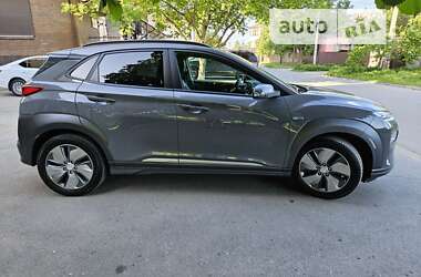 Позашляховик / Кросовер Hyundai Kona Electric 2018 в Києві