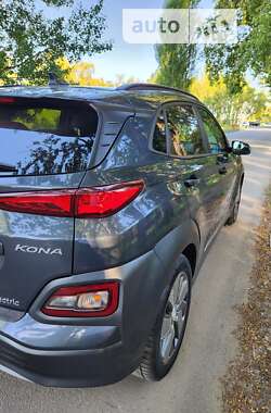 Внедорожник / Кроссовер Hyundai Kona Electric 2019 в Ладыжине