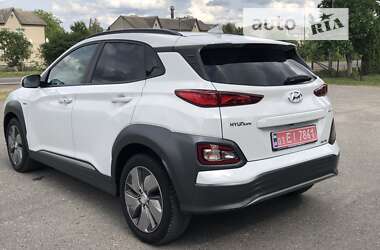 Внедорожник / Кроссовер Hyundai Kona Electric 2019 в Дубно