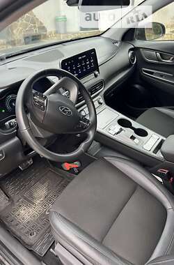 Позашляховик / Кросовер Hyundai Kona Electric 2020 в Новому Розділі